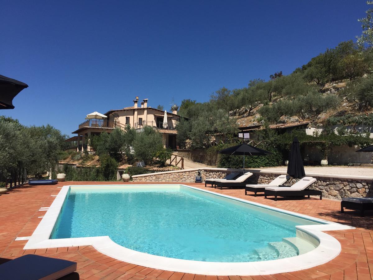 Casale San Pietro Bed & Breakfast Anagni Bagian luar foto